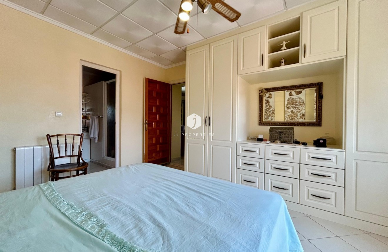 Tweedehands - Villa -
El Chaparral - Inland