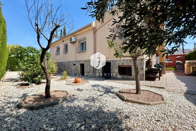 Tweedehands - Villa -
El Chaparral - Inland