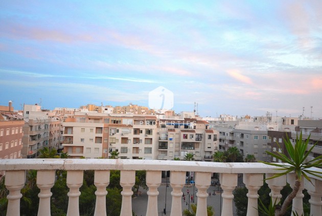 Tweedehands - Penthouse -
Torrevieja - Playa del Cura
