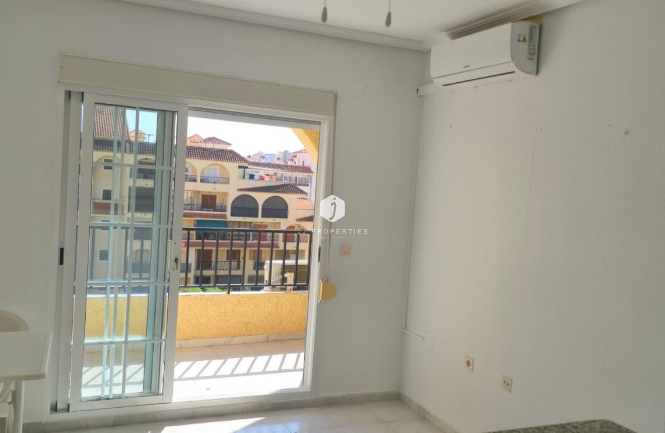 Aus zweiter Hand - Penthouse -
Torrevieja - La Mata