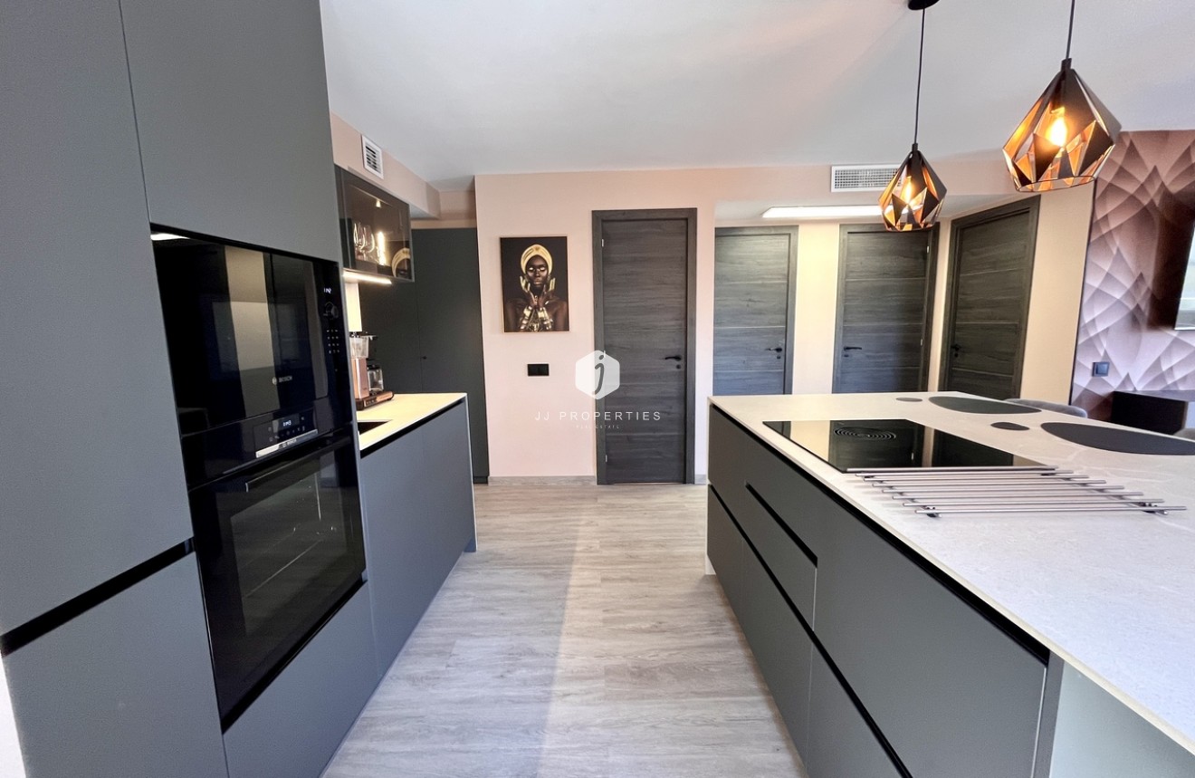 Tweedehands - Appartement / flat -
Almoradí - Inland