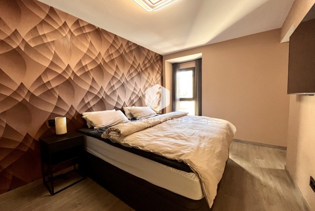 Tweedehands - Appartement / flat -
Almoradí - Inland