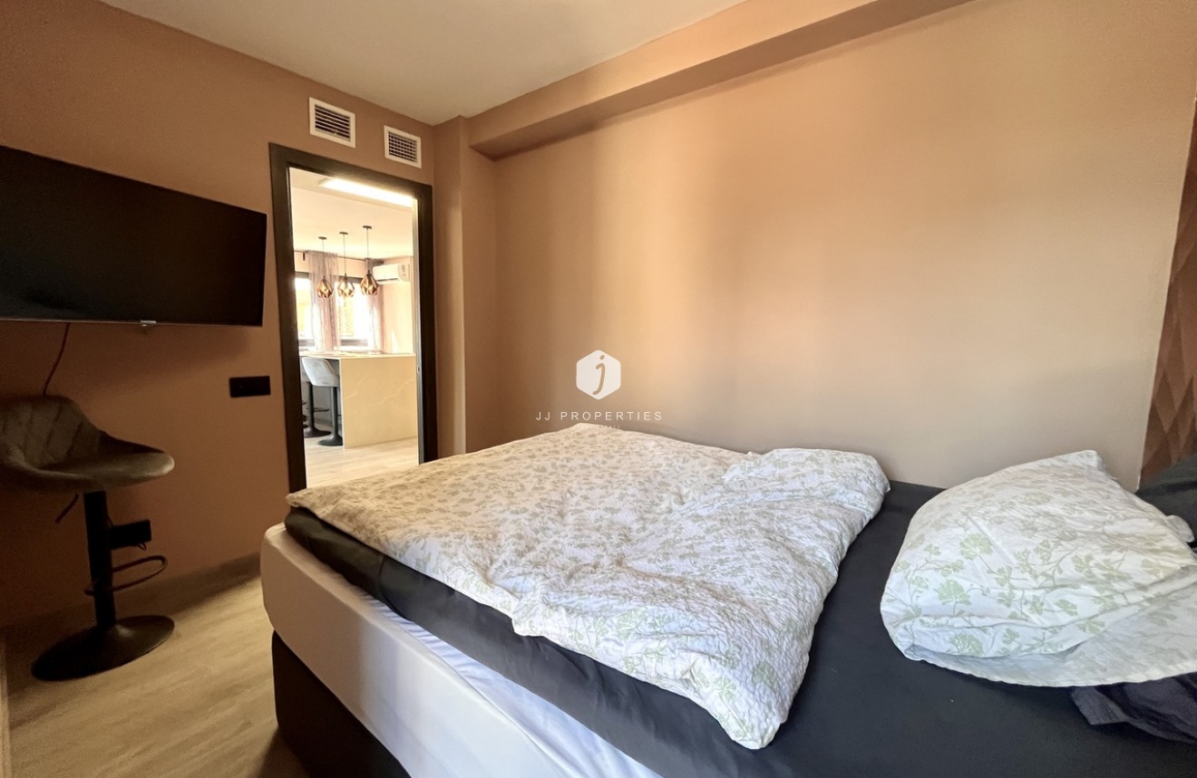 Tweedehands - Appartement / flat -
Almoradí - Inland