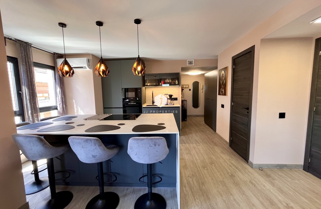 Tweedehands - Appartement / flat -
Almoradí - Inland