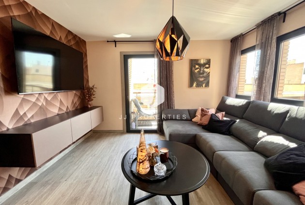 Tweedehands - Appartement / flat -
Almoradí - Inland