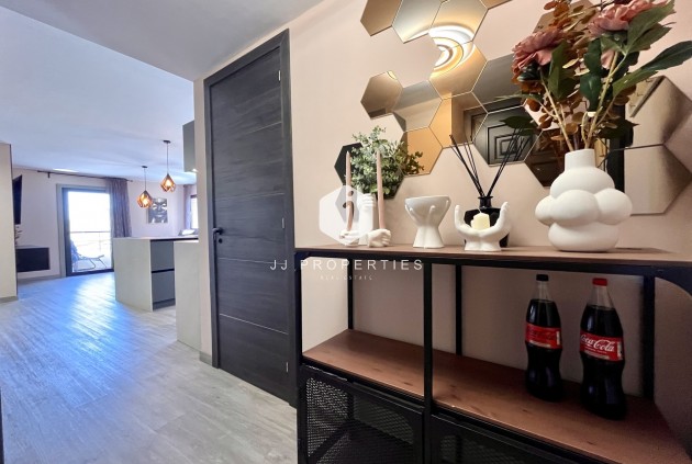 Tweedehands - Appartement / flat -
Almoradí - Inland