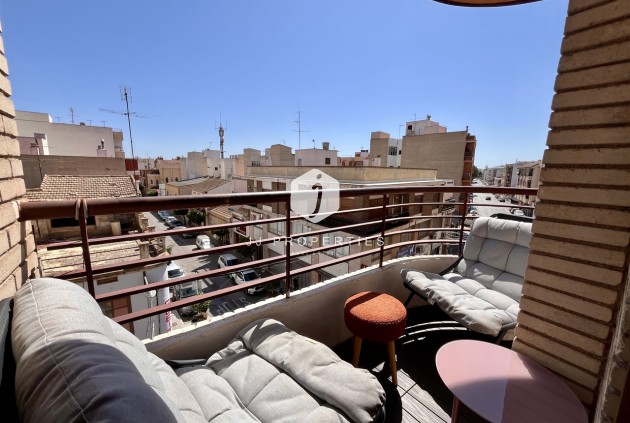 Tweedehands - Appartement / flat -
Almoradí - Inland