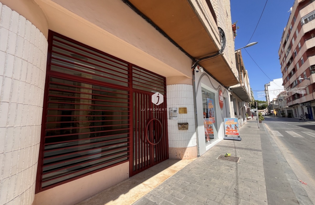 Tweedehands - Appartement / flat -
Almoradí - Inland