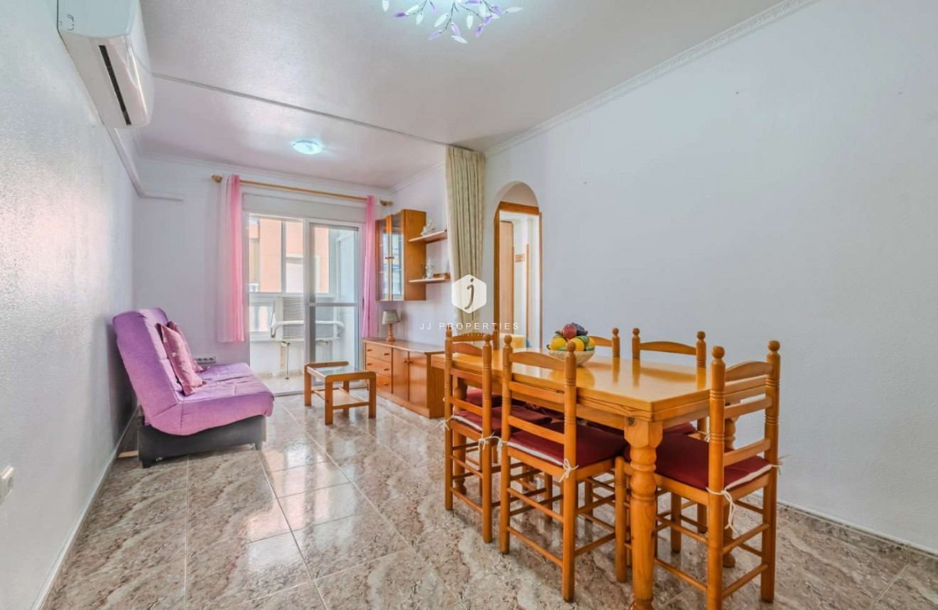 Tweedehands - Appartement / flat -
Torrevieja - Costa Blanca