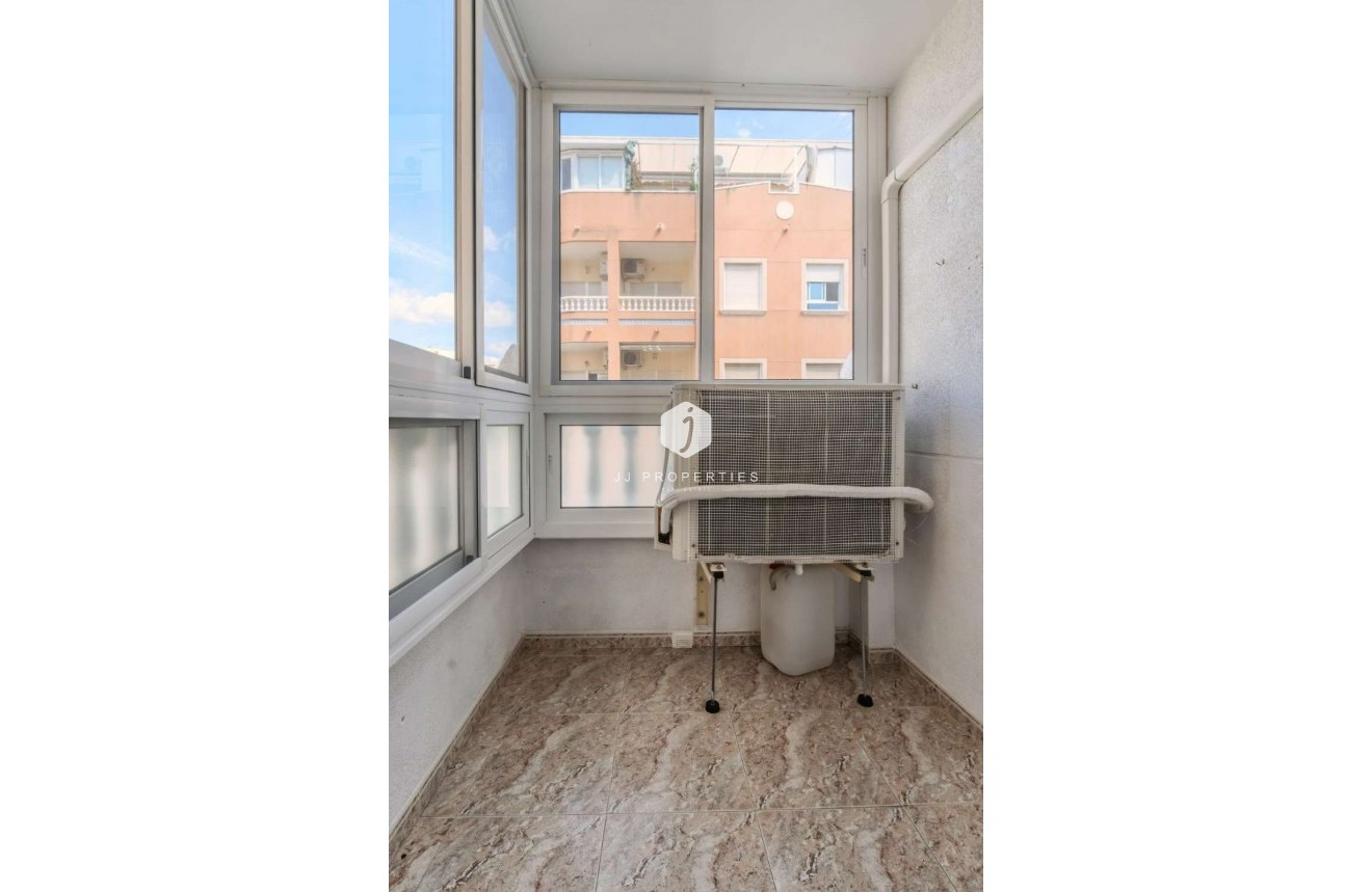 Tweedehands - Appartement / flat -
Torrevieja - Costa Blanca