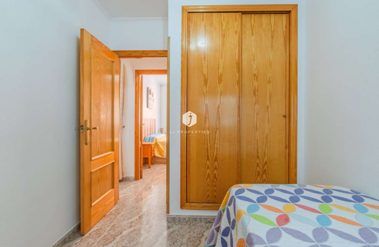 Tweedehands - Appartement / flat -
Torrevieja - Costa Blanca