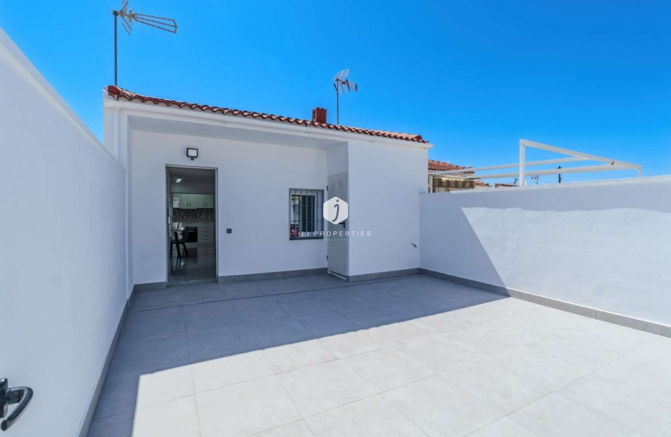 Tweedehands - Bungalow -
Torrevieja - Costa Blanca