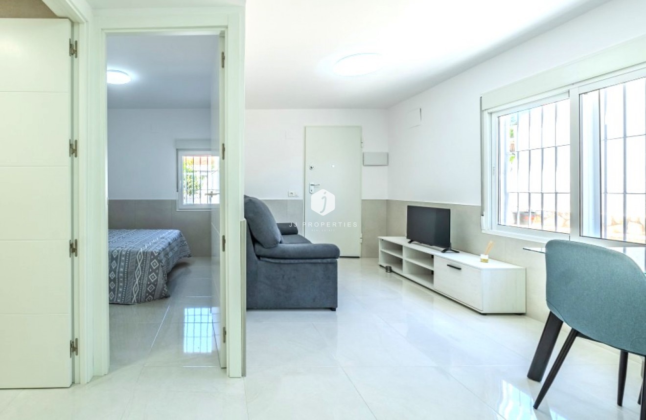 Tweedehands - Bungalow -
Torrevieja - Costa Blanca