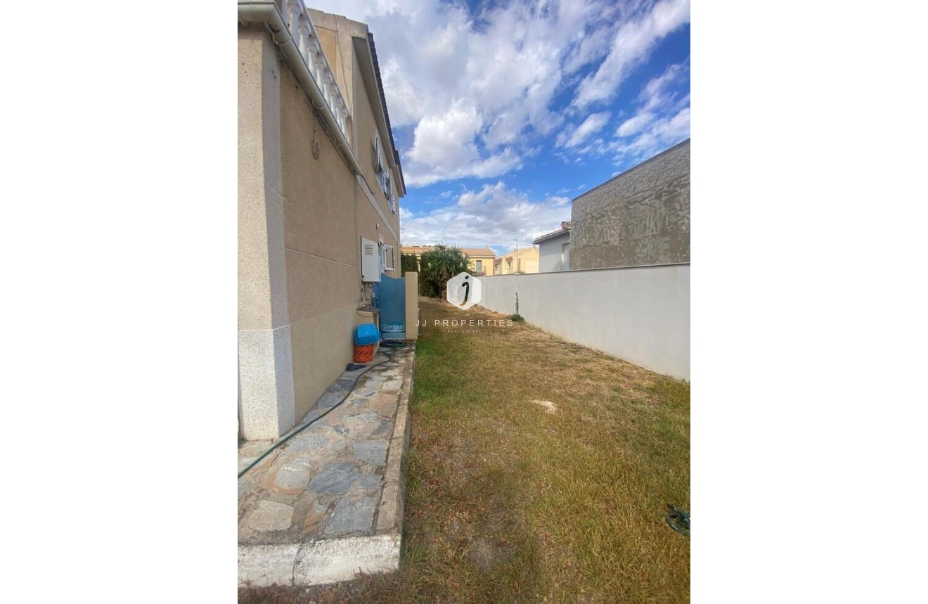 Tweedehands - Villa -
Los Balcones - Costa Blanca