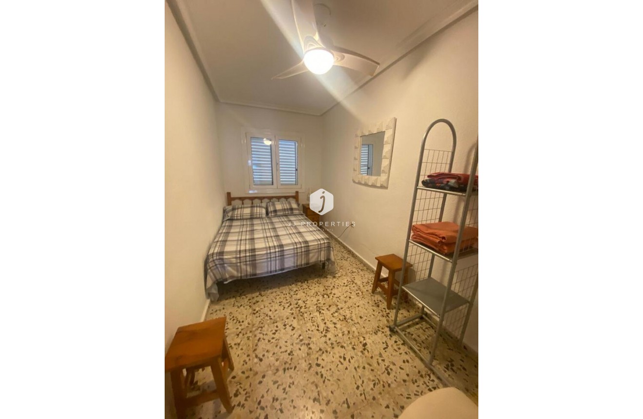 Tweedehands - Villa -
Los Balcones - Costa Blanca