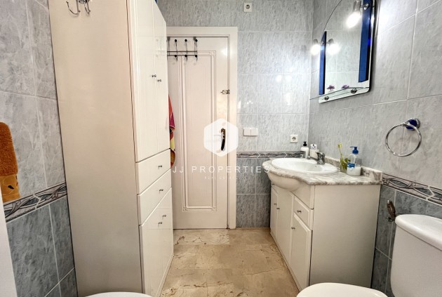 Tweedehands - Appartement / flat -
Playa Flamenca - Costa Blanca