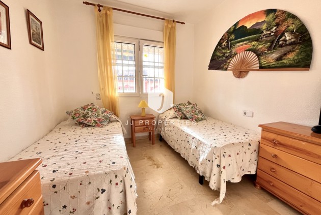 Tweedehands - Appartement / flat -
Playa Flamenca - Costa Blanca