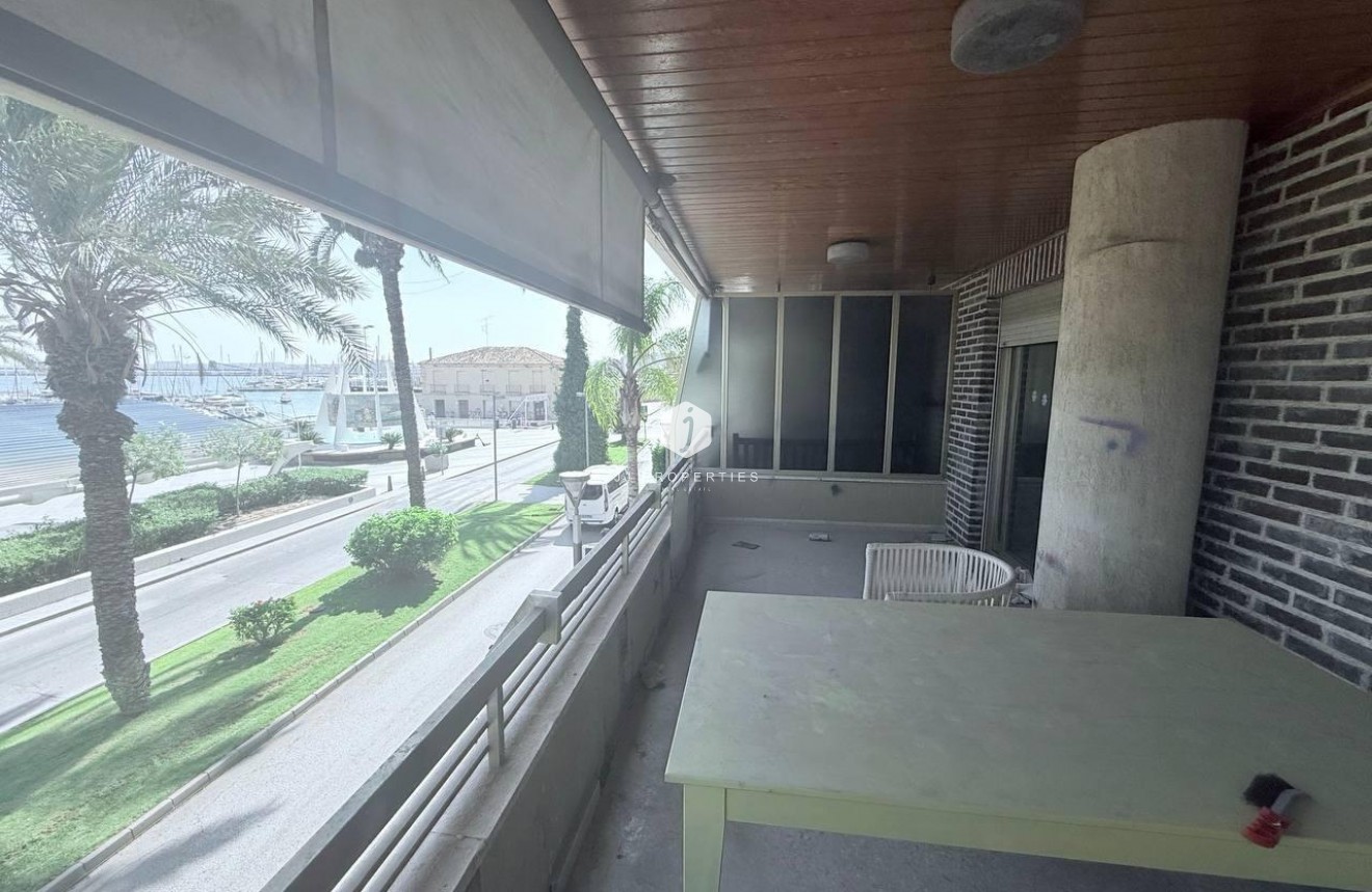 Tweedehands - Appartement / flat -
Torrevieja - Puerto