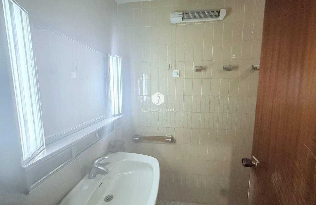 Tweedehands - Appartement / flat -
Torrevieja - Puerto