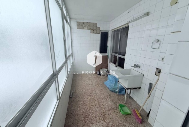 Tweedehands - Appartement / flat -
Torrevieja - Puerto