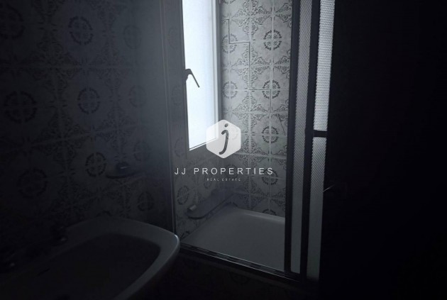 Tweedehands - Appartement / flat -
Torrevieja - Puerto