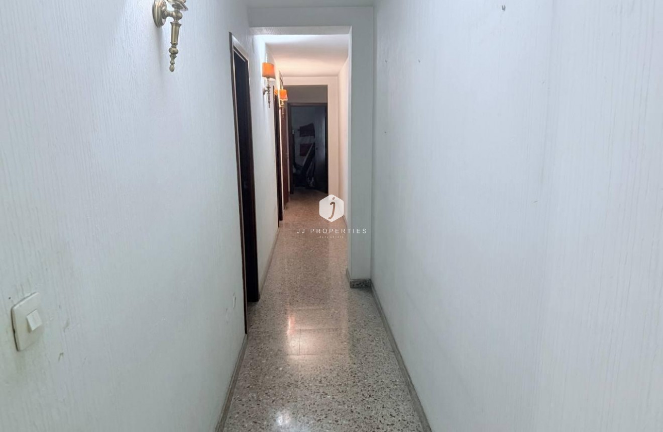 Tweedehands - Appartement / flat -
Torrevieja - Puerto