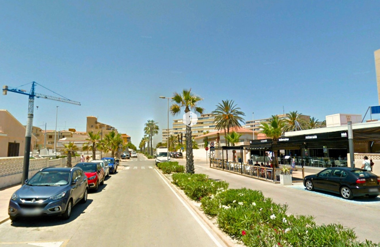 Tweedehands - Chalet -
Torrevieja - La Mata