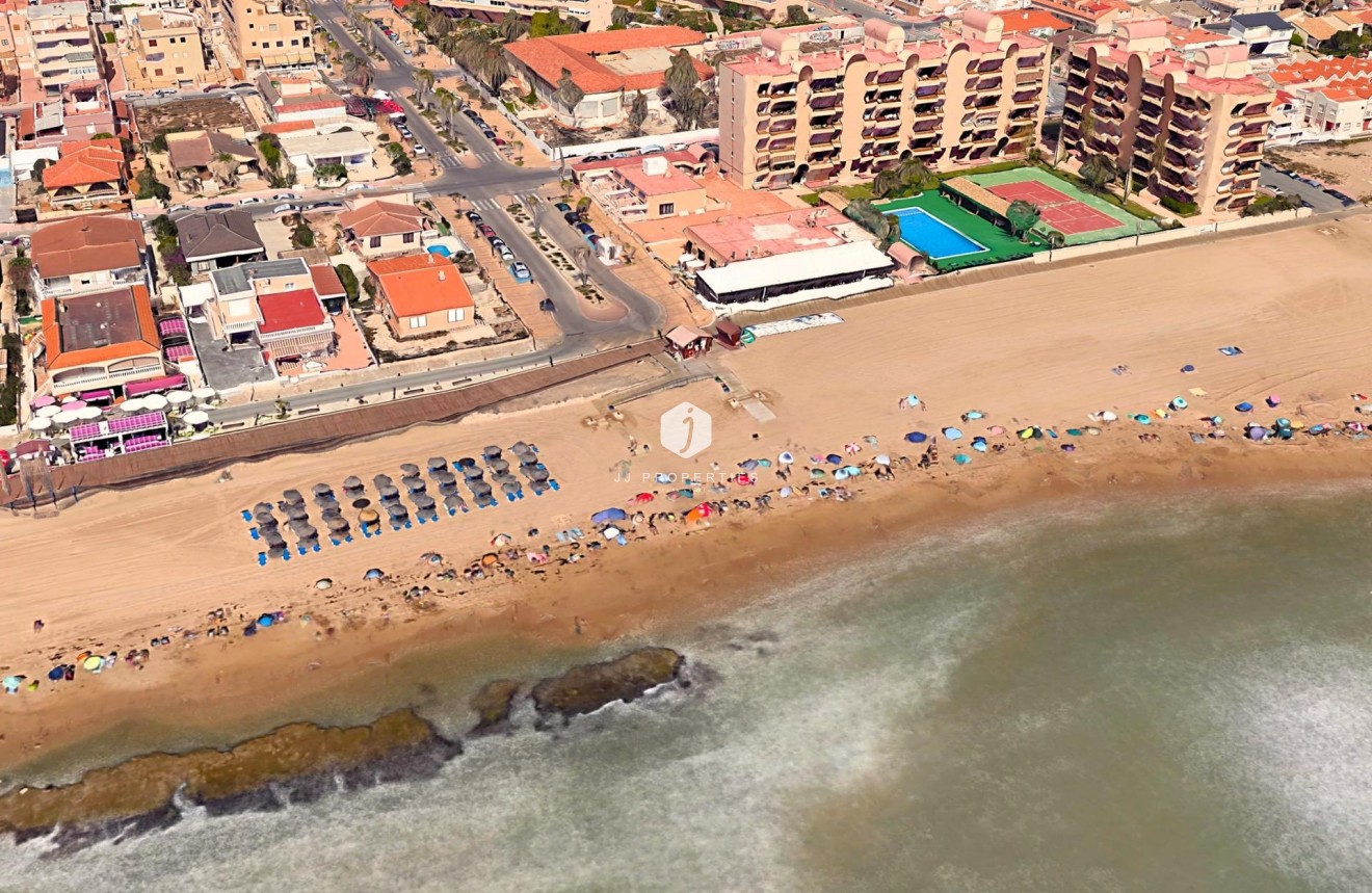 Tweedehands - Chalet -
Torrevieja - La Mata