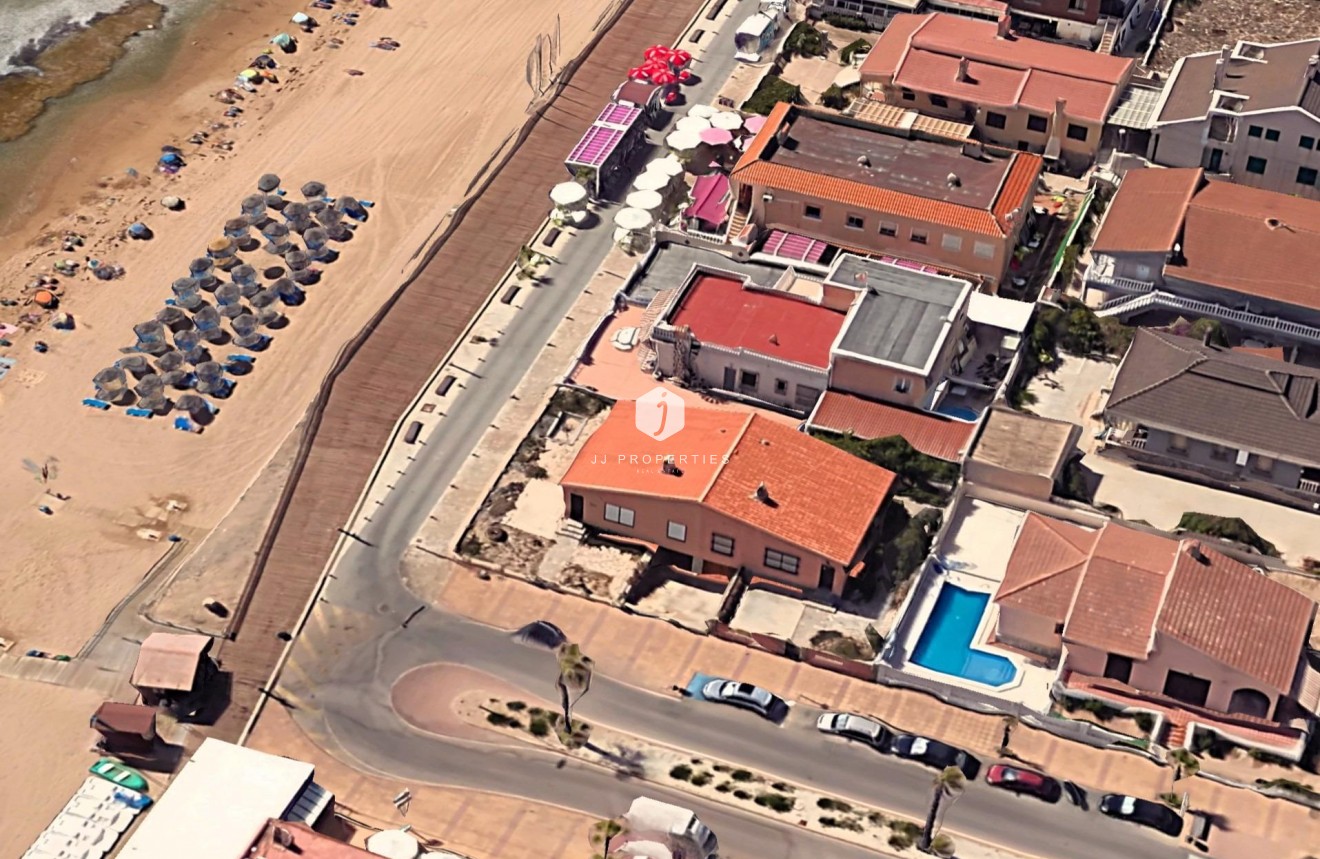 Tweedehands - Chalet -
Torrevieja - La Mata