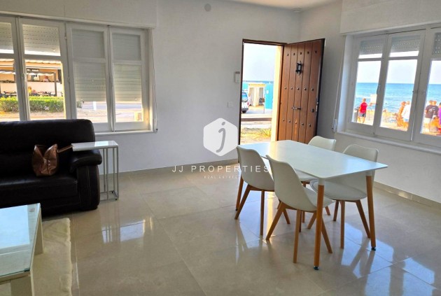 Tweedehands - Chalet -
Torrevieja - La Mata