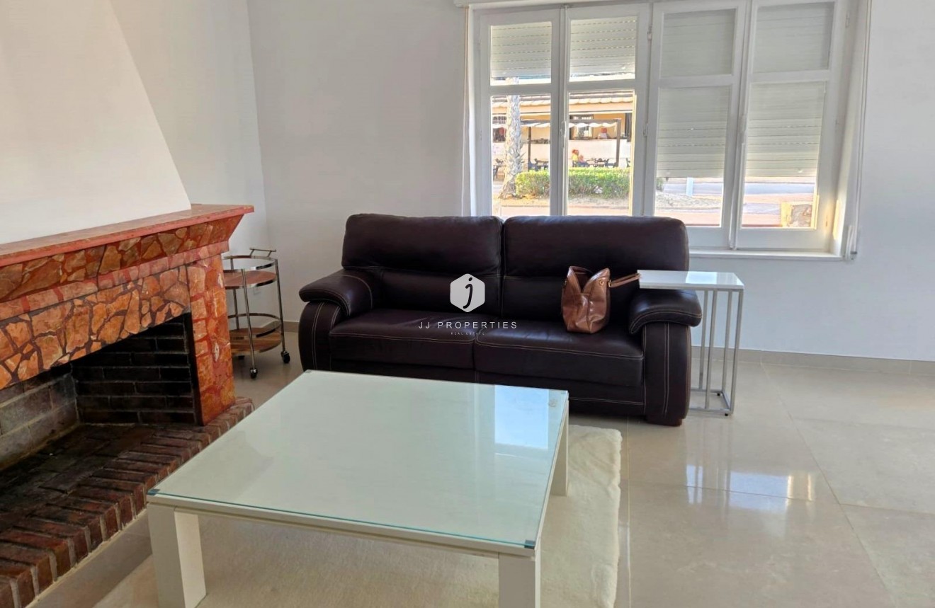 Tweedehands - Chalet -
Torrevieja - La Mata