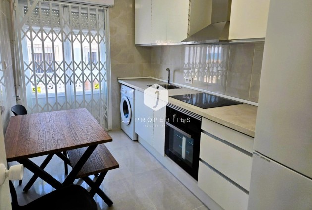 Tweedehands - Chalet -
Torrevieja - La Mata