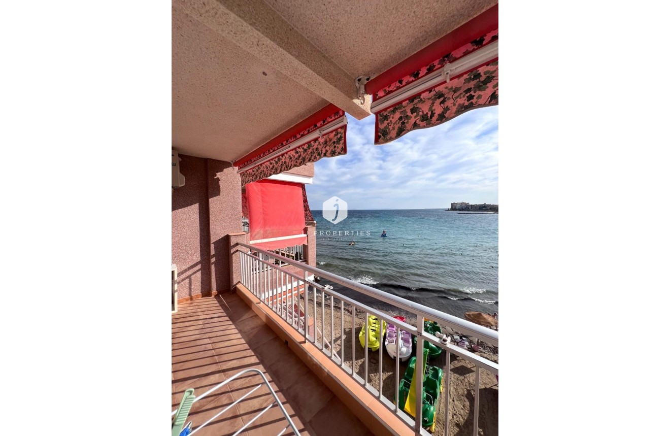 Resale - Apartment / flat -
Torrevieja - Playa de los Locos