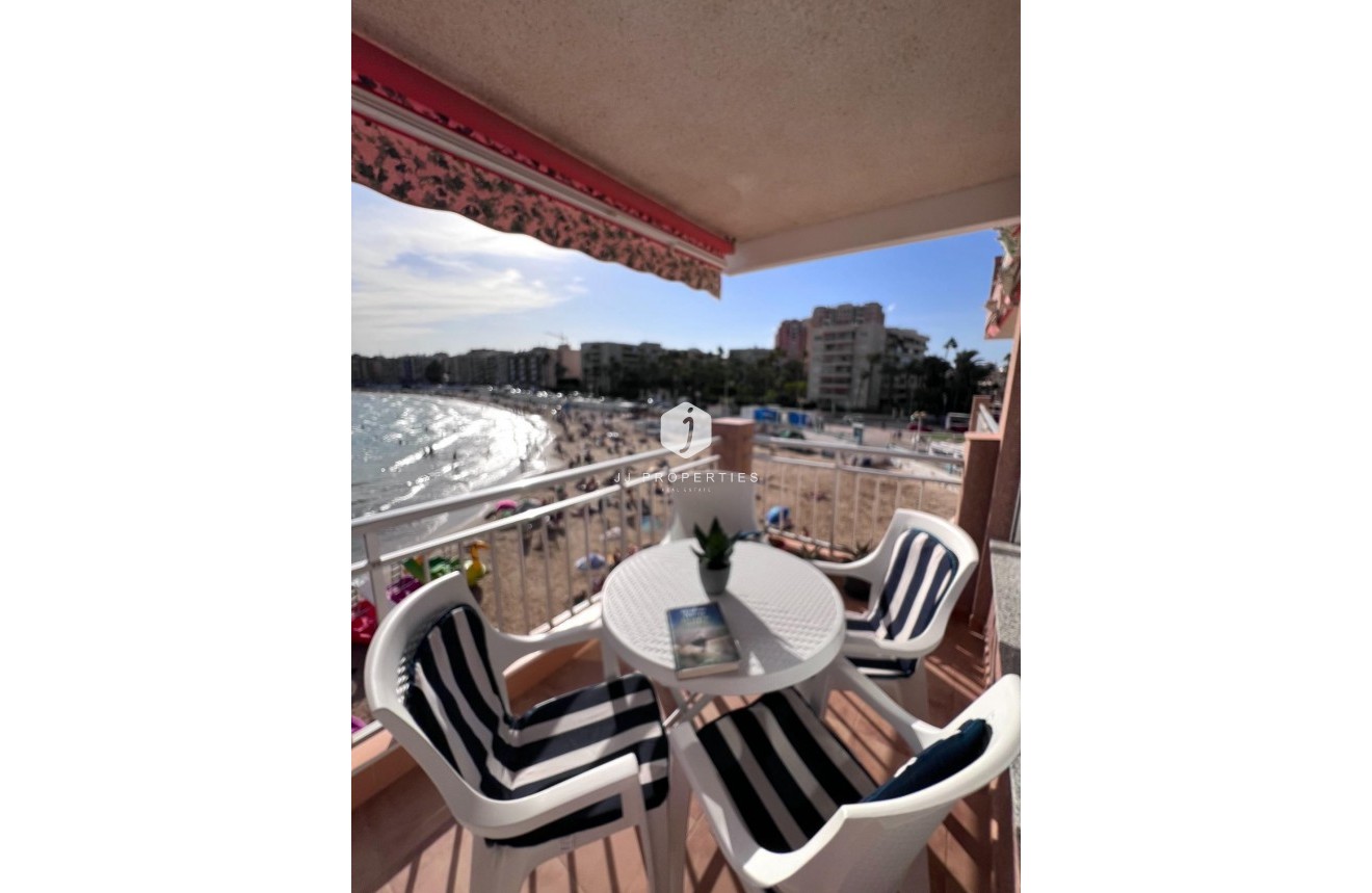 Resale - Apartment / flat -
Torrevieja - Playa de los Locos
