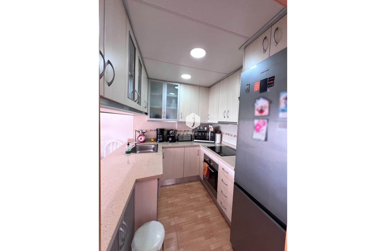 Resale - Apartment / flat -
Torrevieja - Playa de los Locos