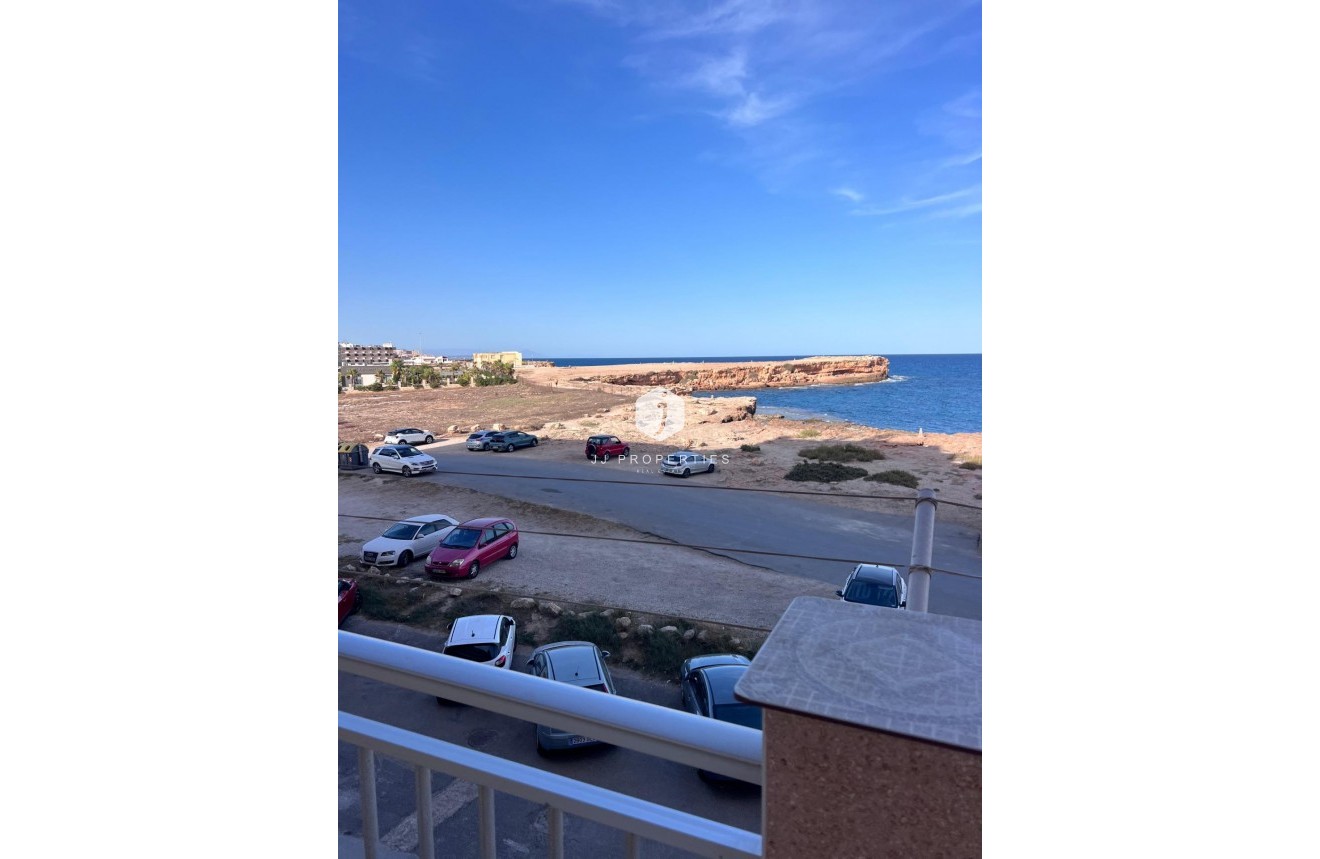 Resale - Apartment / flat -
Torrevieja - Playa de los Locos