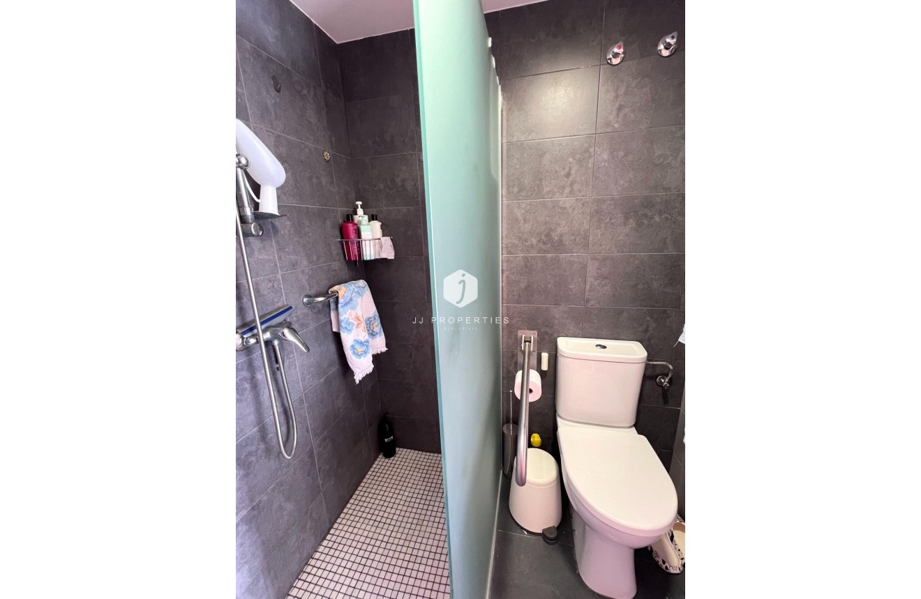 Resale - Apartment / flat -
Torrevieja - Playa de los Locos