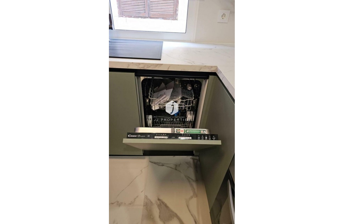 Resale - Apartment / flat -
Torrevieja - Cabo cervera