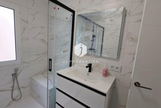 Resale - Apartment / flat -
Torrevieja - Cabo cervera