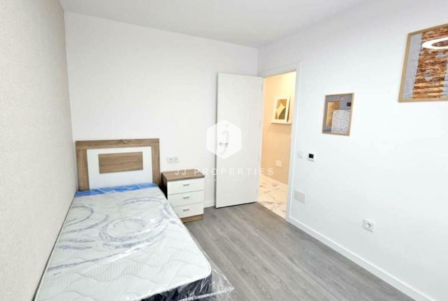 Resale - Apartment / flat -
Torrevieja - Cabo cervera