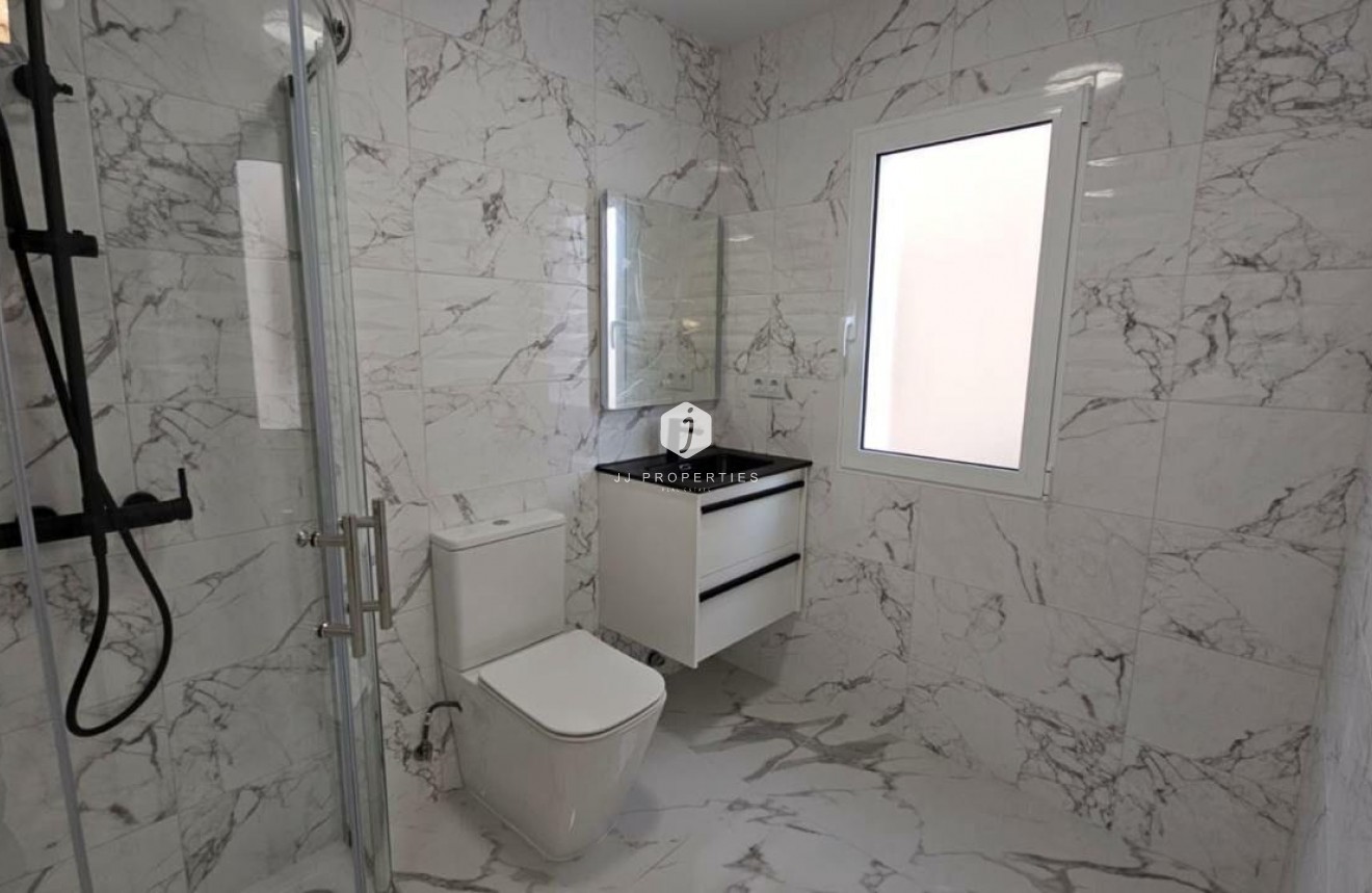 Resale - Apartment / flat -
Torrevieja - Cabo cervera