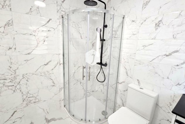 Resale - Apartment / flat -
Torrevieja - Cabo cervera