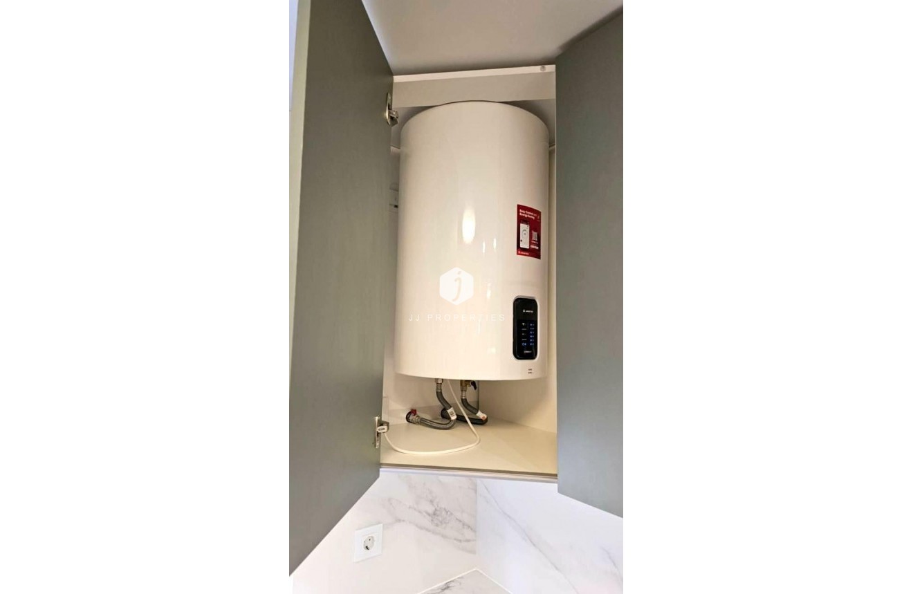 Resale - Apartment / flat -
Torrevieja - Cabo cervera