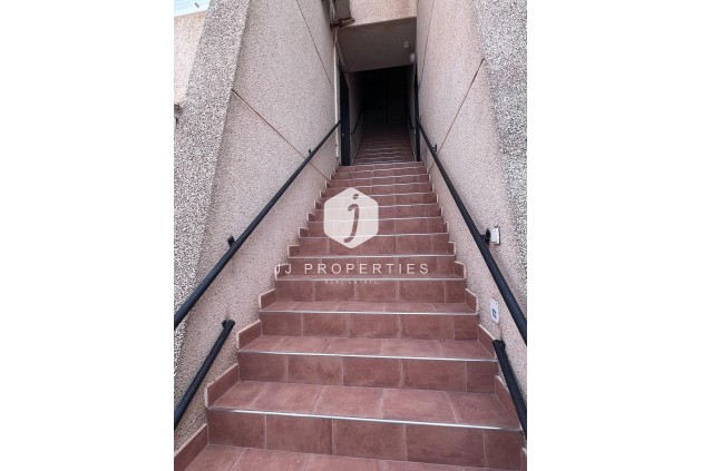 Resale - Apartment / flat -
Torrevieja - Cabo cervera