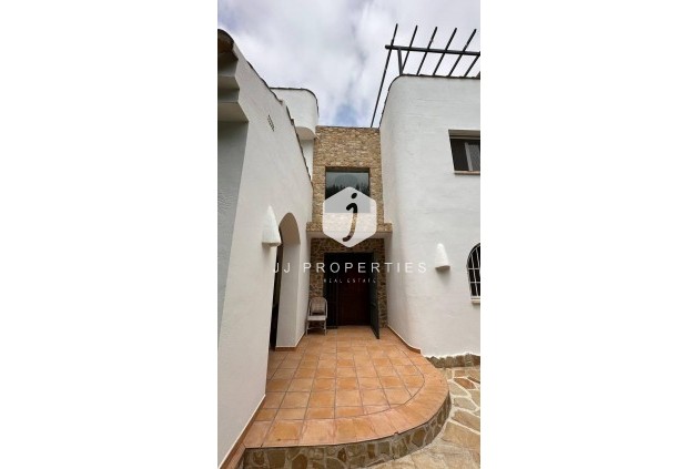 Tweedehands - Villa -
Orihuela Costa - Campoamor