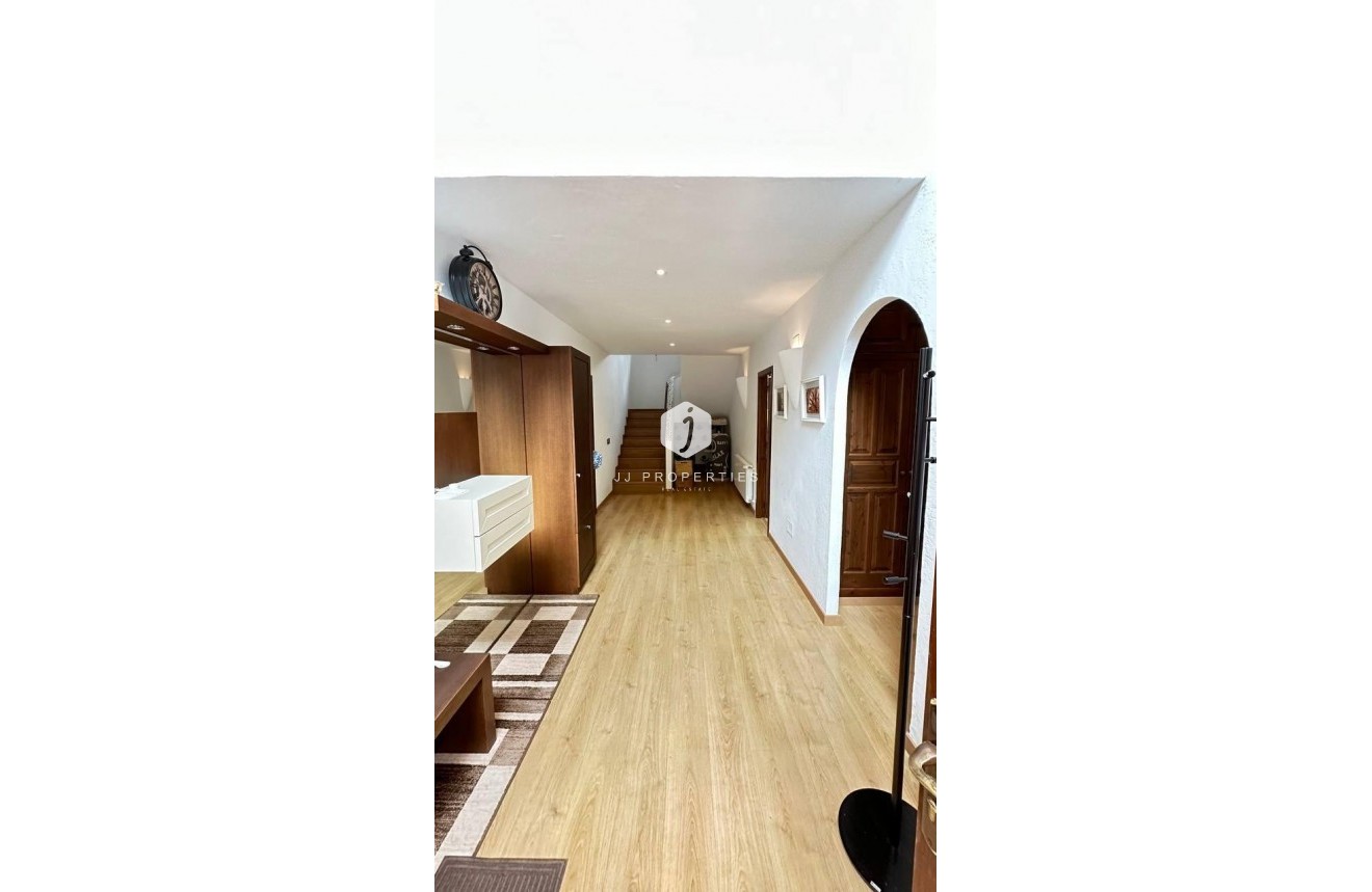 Tweedehands - Villa -
Orihuela Costa - Campoamor