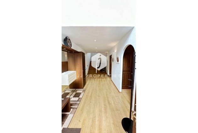 Tweedehands - Villa -
Orihuela Costa - Campoamor