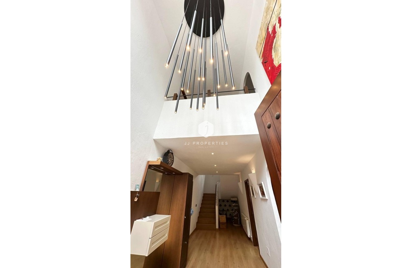 Tweedehands - Villa -
Orihuela Costa - Campoamor