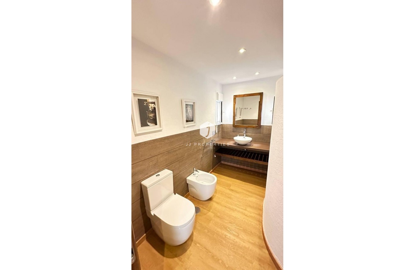 Tweedehands - Villa -
Orihuela Costa - Campoamor