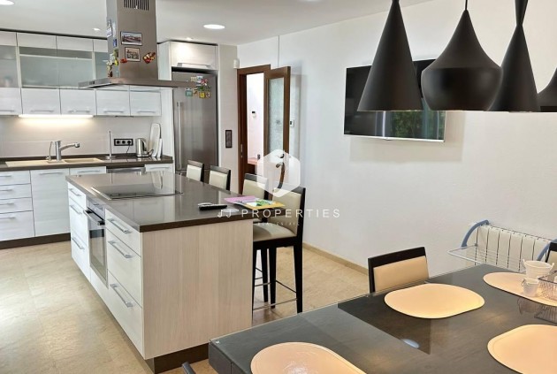 Tweedehands - Villa -
Orihuela Costa - Campoamor